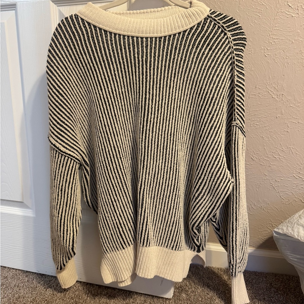 Aerie knit Striped Black and White Women's Sweater